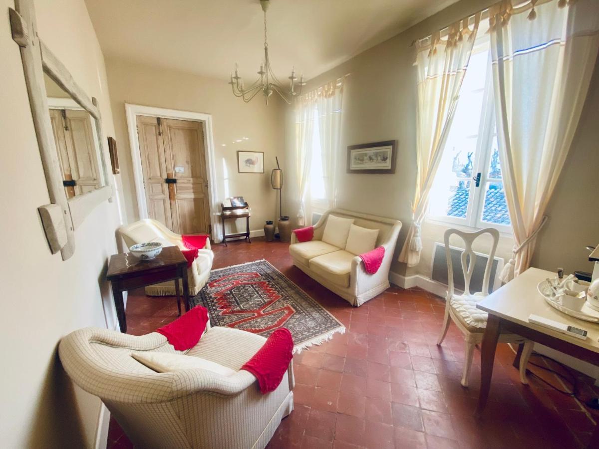 Les Carmes And Spa Le Thor Esterno foto