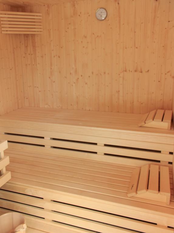 Les Carmes And Spa Le Thor Esterno foto