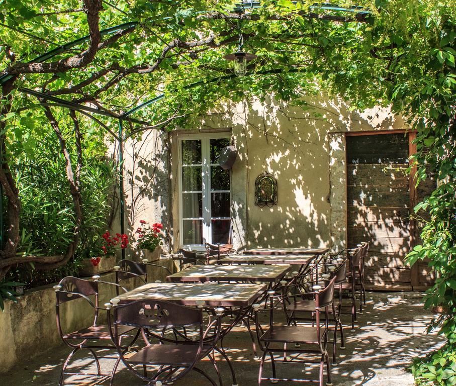 Les Carmes And Spa Le Thor Esterno foto